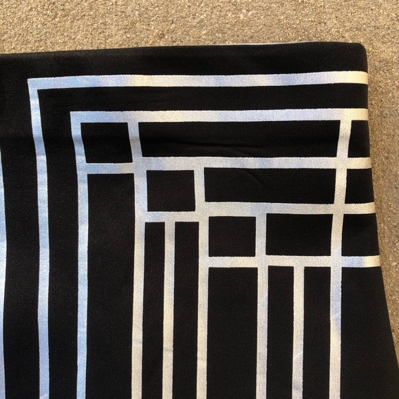 🚫 SOLD NEW Metallic Silver Art Deco Bodycon Skirt - Picture 2 of 8